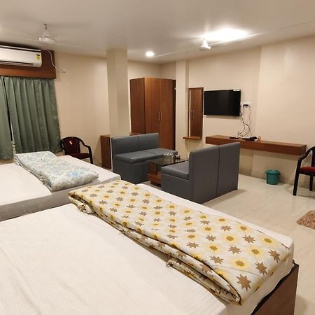 Hotel Cosy Inn ディガ エクステリア 写真